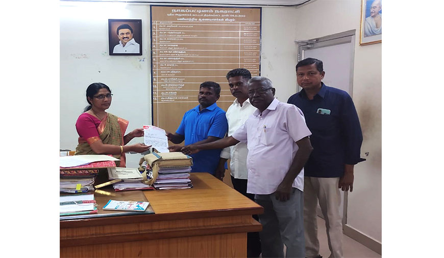 நாகப்பட்டினம் நகராட்சி 16 ஆவது வார்டு சேமிப்பு கிடங்கில் இருந்து