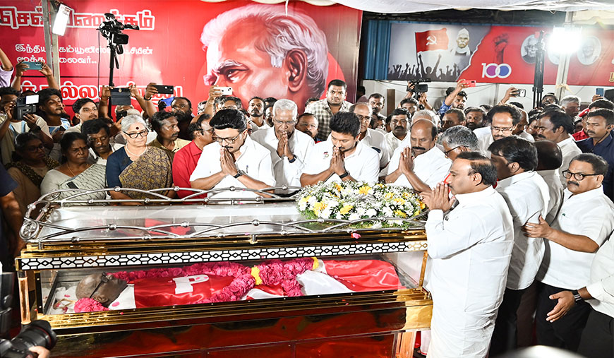 தோழர் ஆர்.நல்லகண்ணு உடலுக்கு தமிழ்நாடு முதலமைச்சர் மு.க.ஸ்டாலின் அஞ்சலி