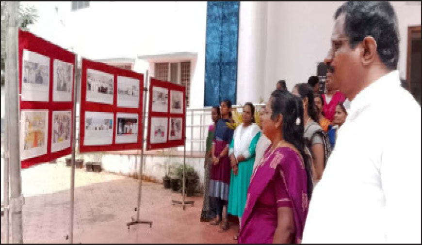குமரி மாவட்டம், தக்கலை ஊராட்சி ஒன்றிய அலுவலக வளாகத்தில்