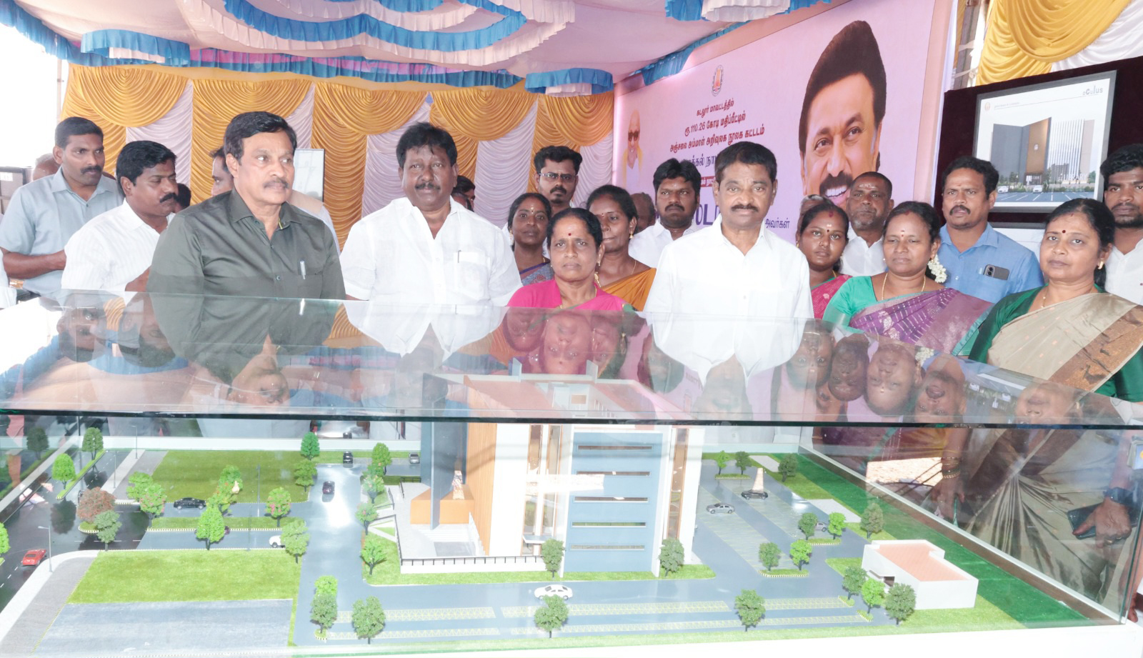 அஞ்சலை அம்மாள் அறிவுலக நூலகத்திற்கு கடலூரில் அடிக்கல் நாட்டு விழா