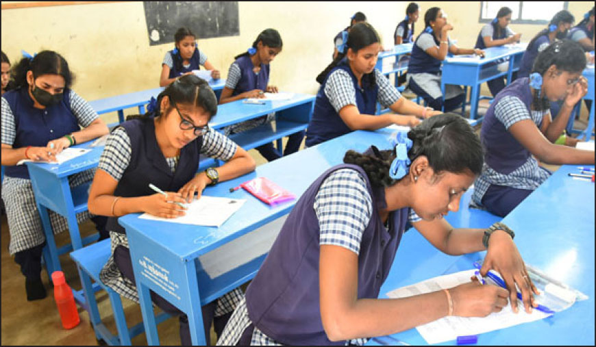 தமிழகத்தில் இன்று முதல் பிளஸ் 2 பொதுத் தேர்வுகள் தொடக்கம்