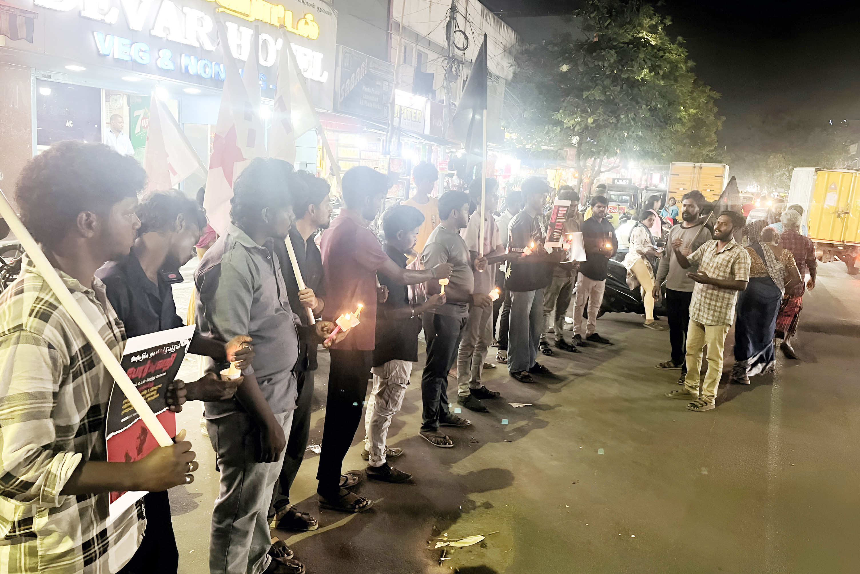 அமெரிக்க போர் வெறிக்கு கண்டனம்
