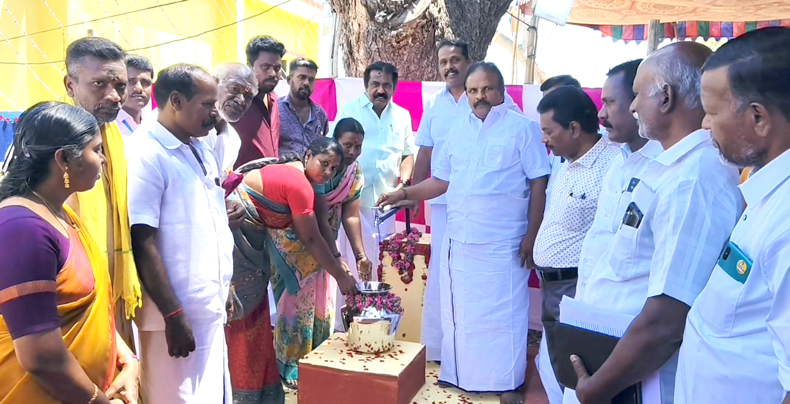 கொள்ளிடம் கூட்டுக் குடிநீர் திட்டப் பணி துவக்கம்