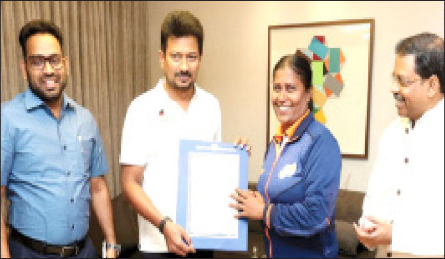 பார்வையிழந்தும் பாதையைக் கண்ட வெற்றி!