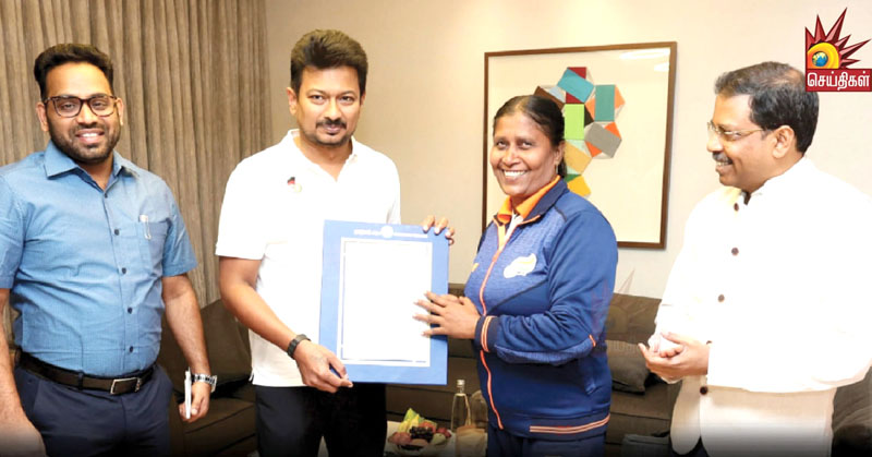 பார்வையிழந்தும் பாதையைக் கண்ட வெற்றி!