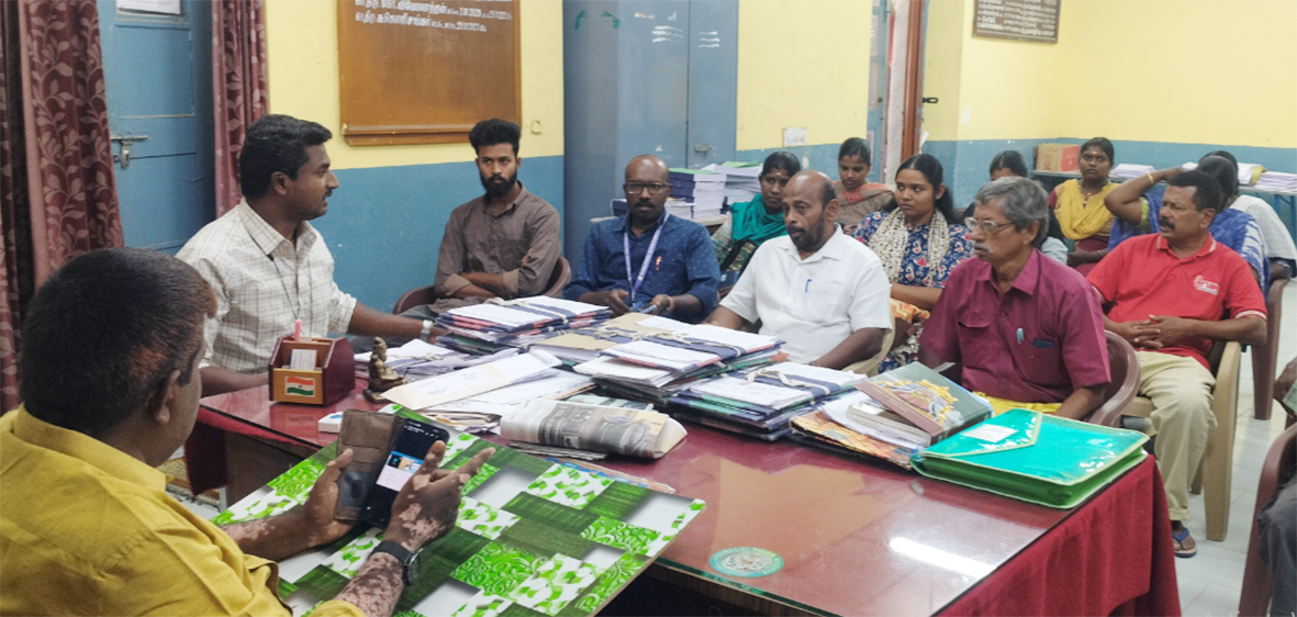 மாற்றுத்திறனாளிகள் வீடுகளில் இருந்து வாக்கு செலுத்த ஏற்பாடு