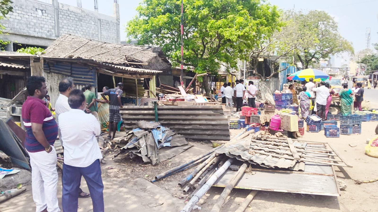 மாற்று இடம் வழங்காமல் கடைகளை அப்புறப்படுத்தக் கூடாது மார்க்சிஸ்ட் கம்யூனிஸ்ட் கட்சி வலியுறுத்தல்