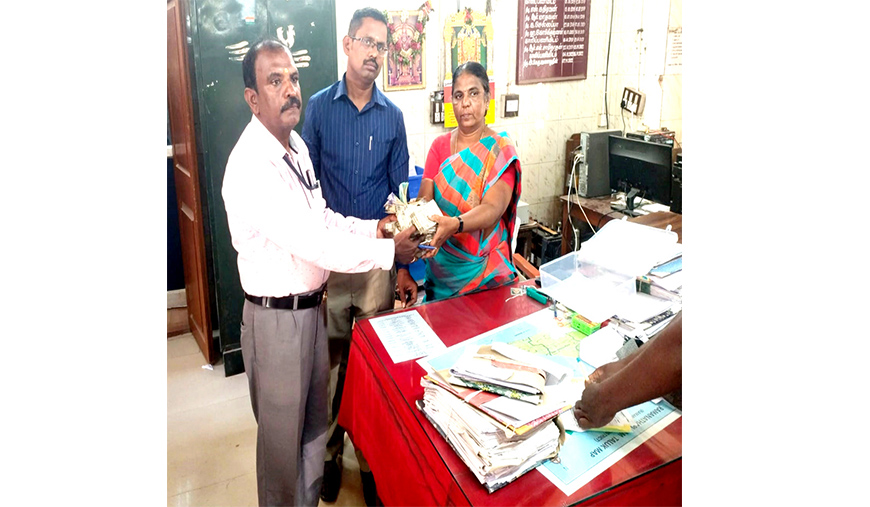 இராமநாதபுரத்தில் ரூ.8.10 லட்சம் பணம் பறிமுதல்