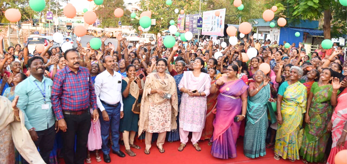 நாமக்கல் பூங்கா சாலையில் வெள்ளியன்று நடைபெற்ற