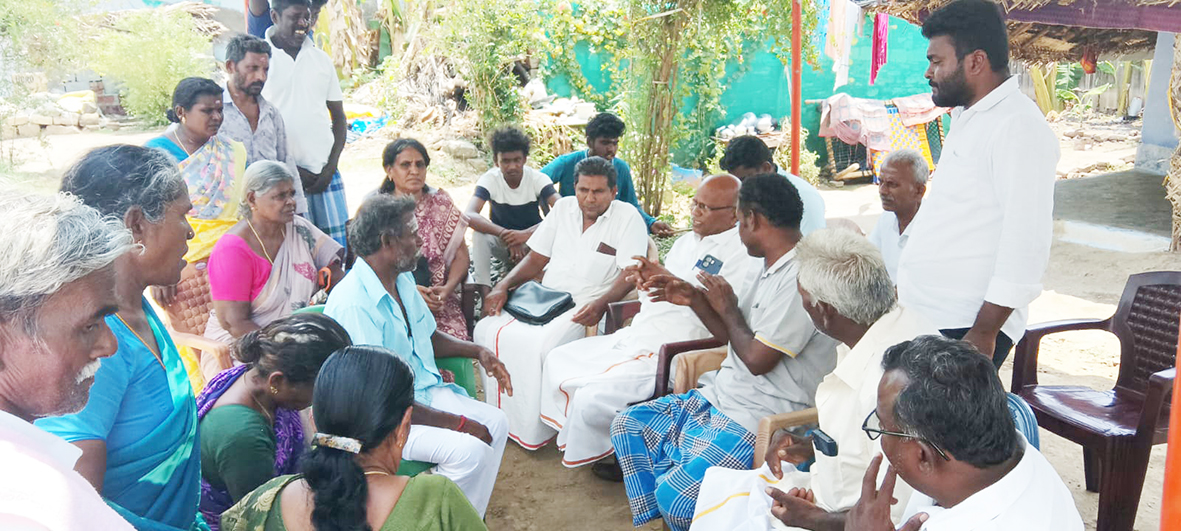 பள்ளி மாணவி தற்கொலை விவகாரம் பெற்றோருக்கு சிபிஎம் தலைவர்கள் ஆறுதல்