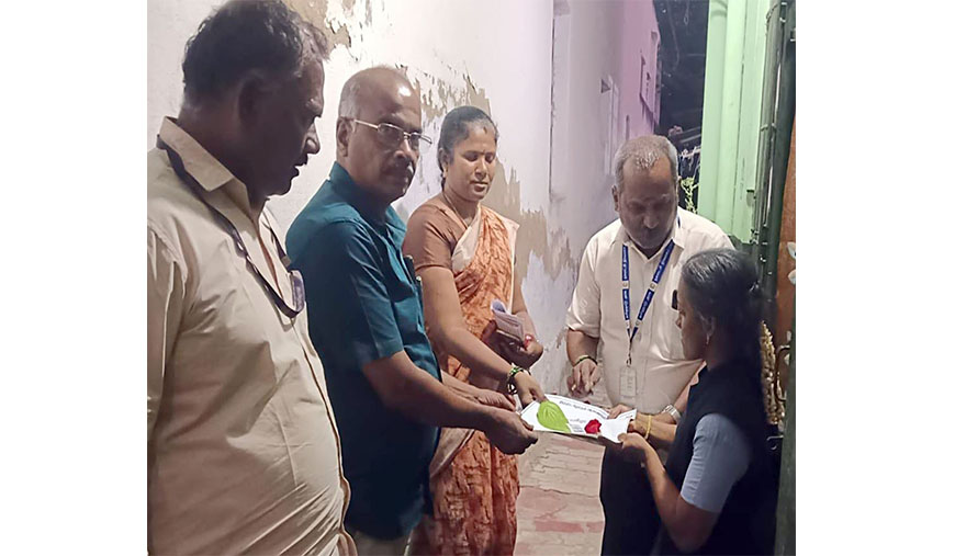 வெற்றிலை பாக்கு வைத்து வாக்களிக்க அழைப்பு