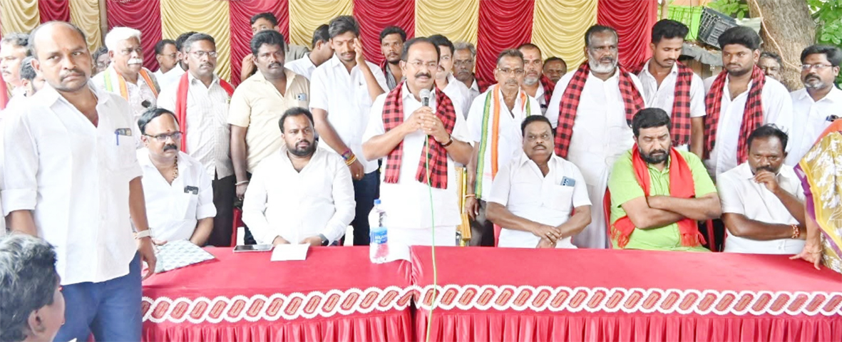 கூட்டணி கட்சிகளிடம் ஆதரவு திரட்டும் வேட்பாளர் ராஜேந்திரன்