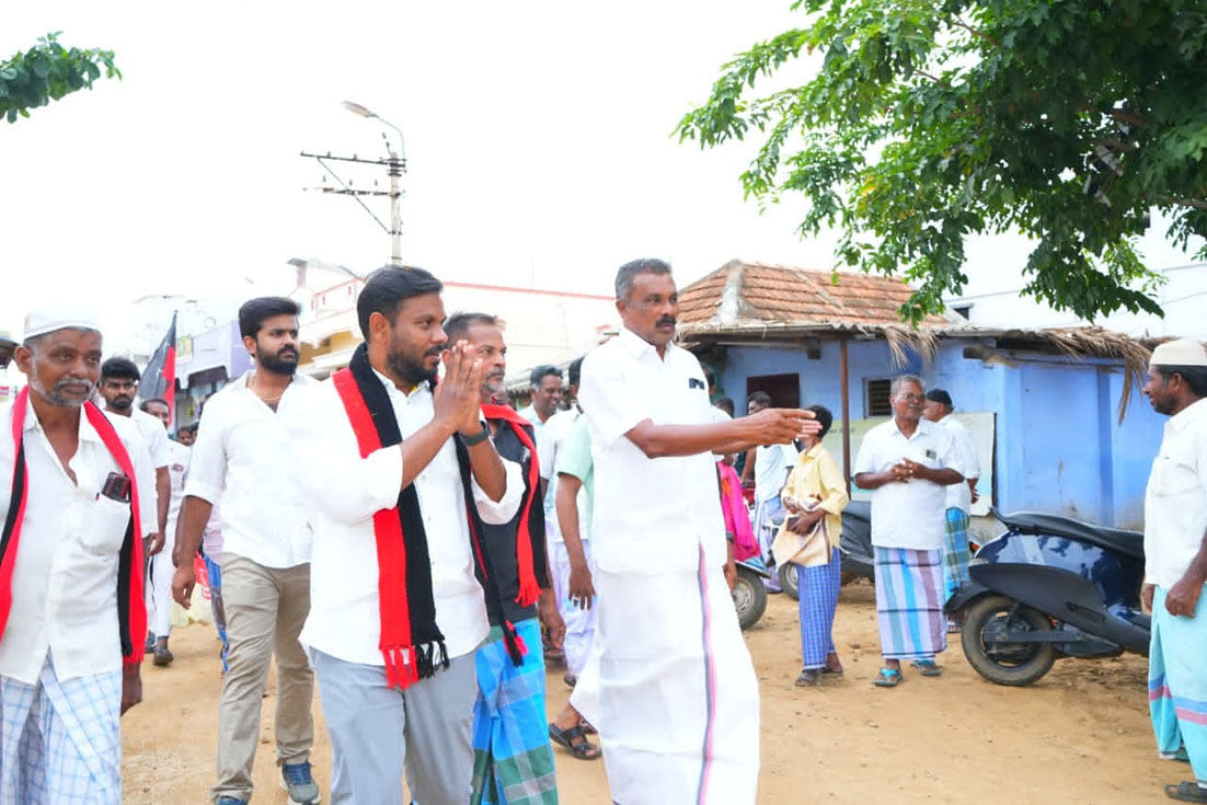 தென்காசி எம்.எல்.ஏ., வாக்காளர்களுக்கு வீதி, வீதியாக நன்றி தெரிவித்தார்
