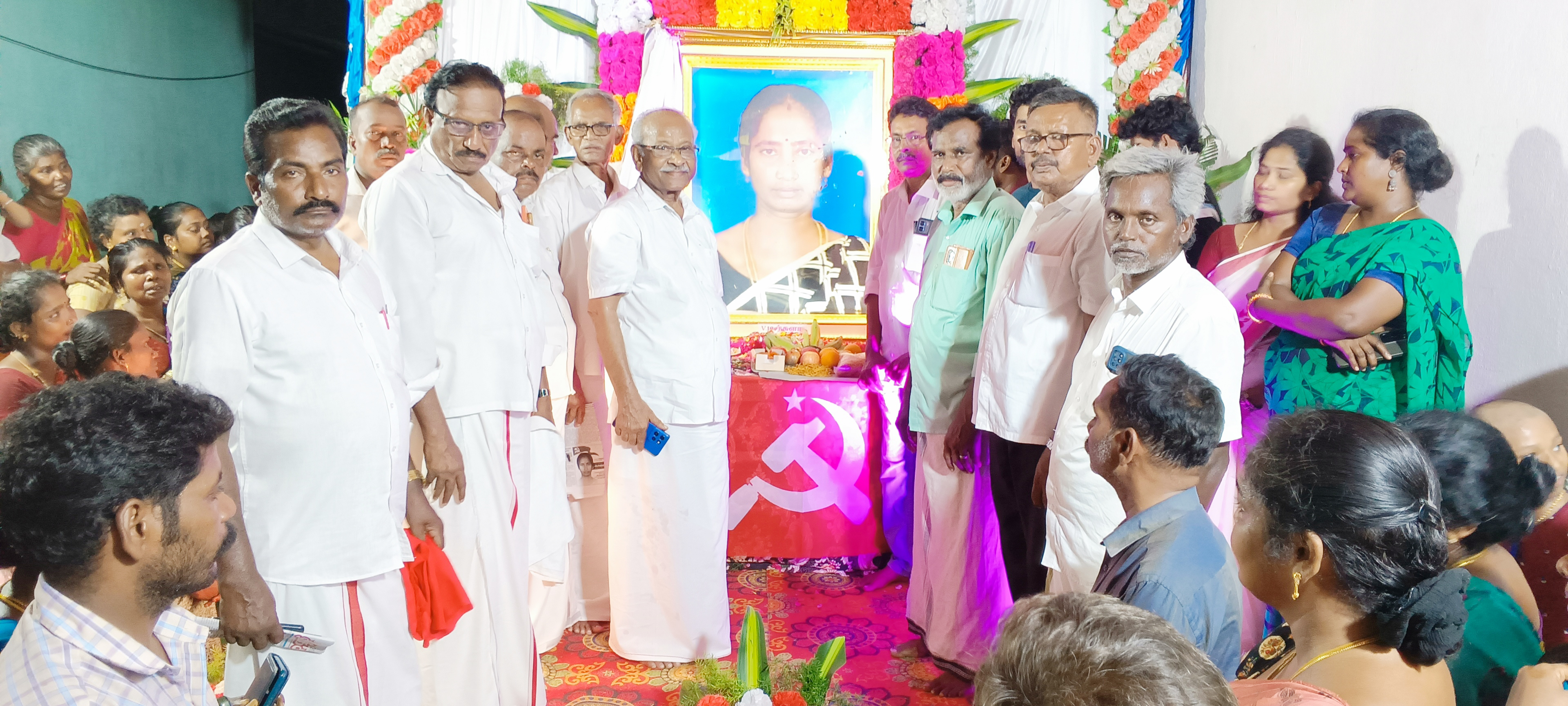 தோழர் மஞ்சுளா படத்திறப்பு நிகழ்ச்சி கட்சியின் முன்னணித் தலைவர்கள் புகழஞ்சலி!