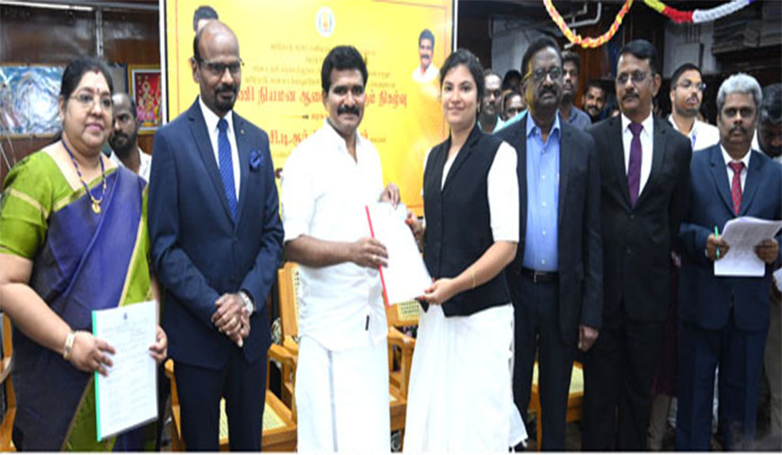 எரிசக்தி மற்றும் சட்டத்துறை அமைச்சர் சி.டி.ஆர். நிர்மல்குமார்,