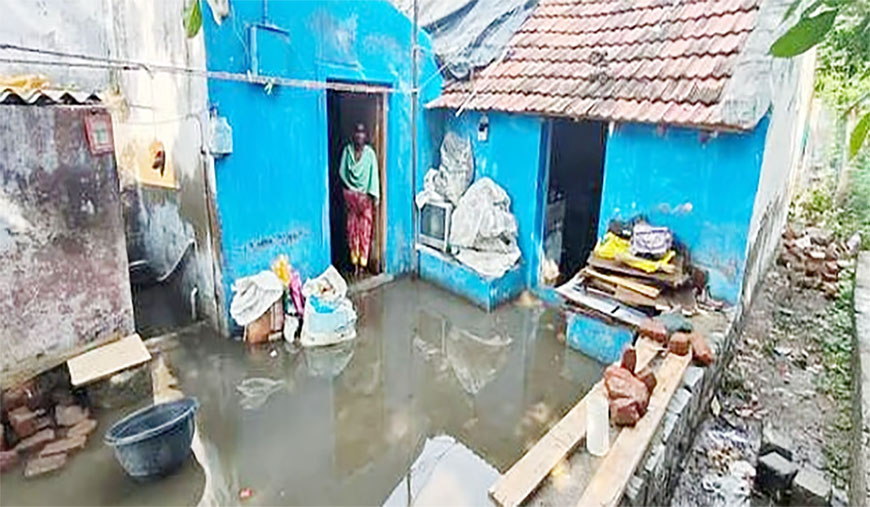 கால்வாய் ஆக்கிரமிப்பால், குடியிருப்புக்குள் புகுந்த வெள்ளநீர்!