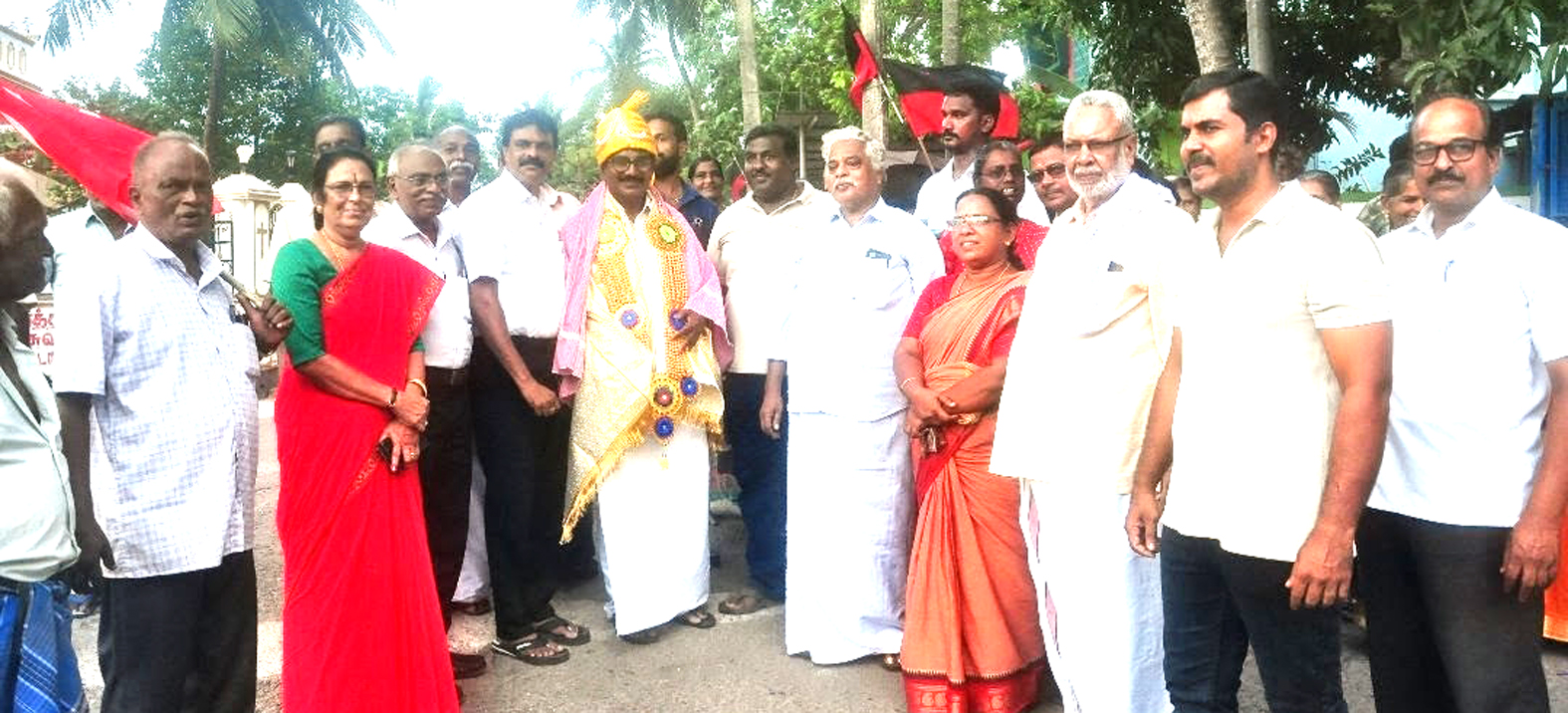 சிபிஎம் எம்எல்ஏ ஆர்.செல்லசுவாமிக்கு உற்சாக வரவேற்பு