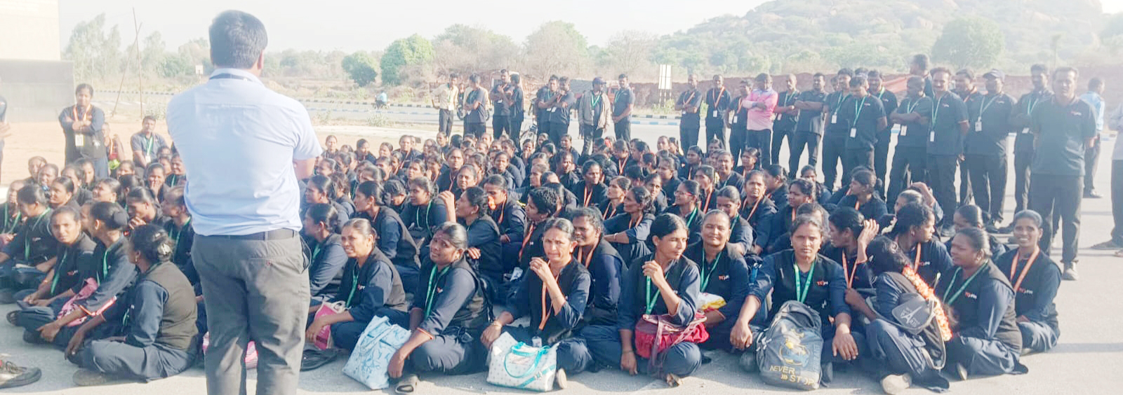 தனியார் நிறுவன ஒப்பந்தத் தொழிலாளர்கள் ஊதிய உயர்வு கேட்டு மீண்டும் வேலைநிறுத்தம் டாட்டா எலக்ட்ரானிக்ஸ் தொழிற்சாலையில் பதற்றம்!