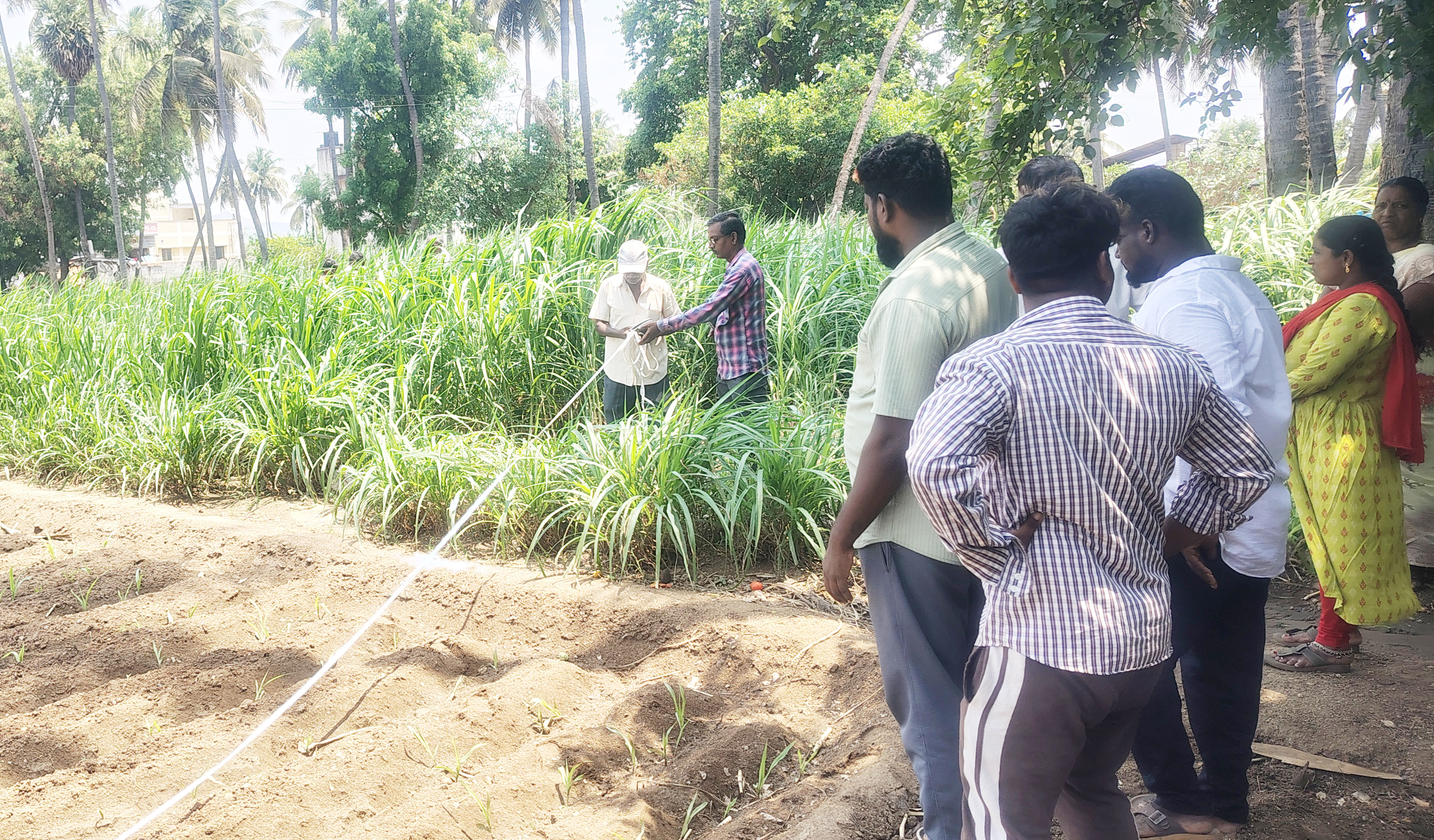 லத்தேரி சுடுகாட்டு ஆக்கிரமிப்பு அகற்றம் சிபிஎம் தலையீட்டால் அளவீடு நிறைவு