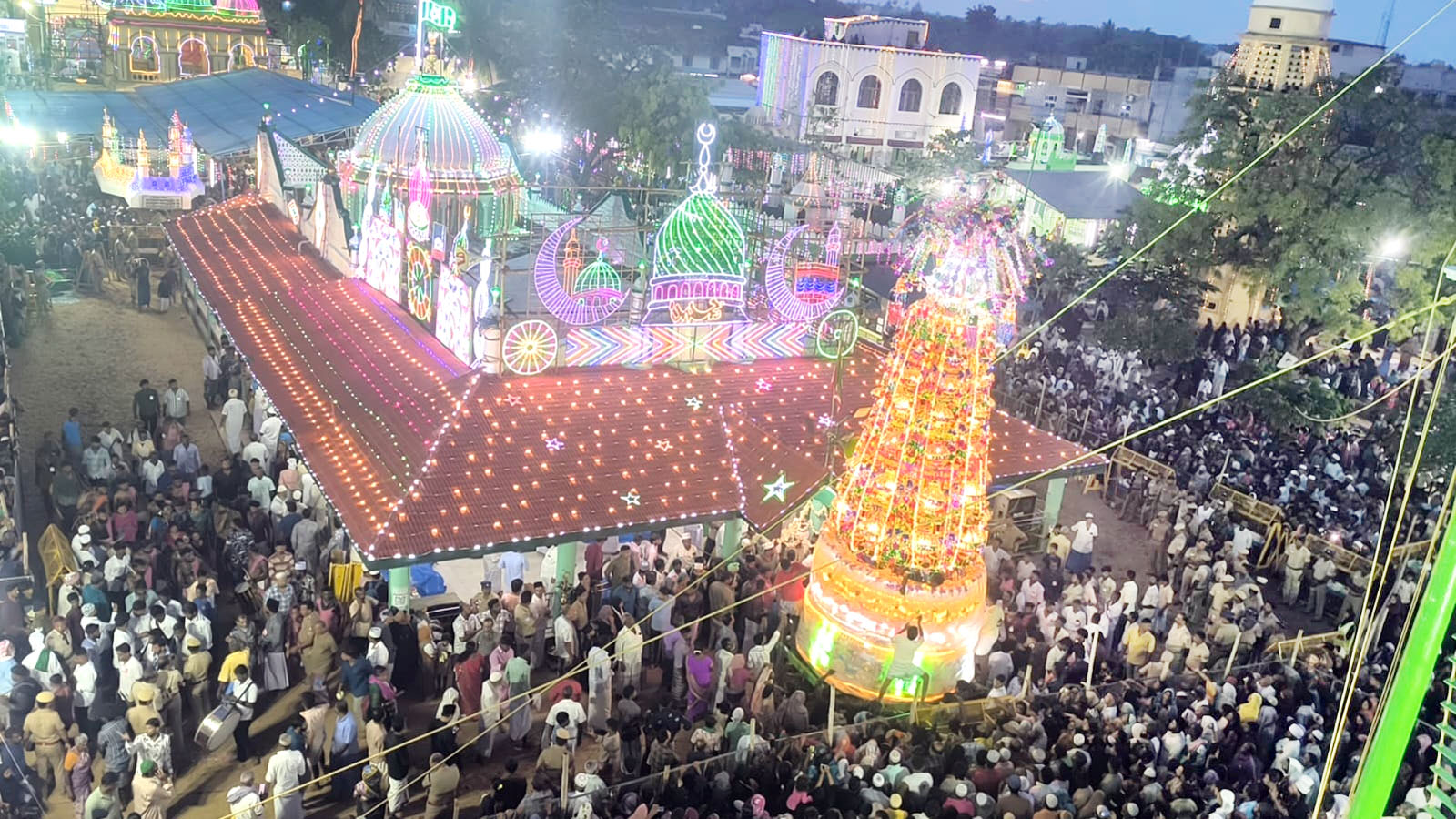 ஏர்வாடி தர்கா சந்தனக்கூடு விழா