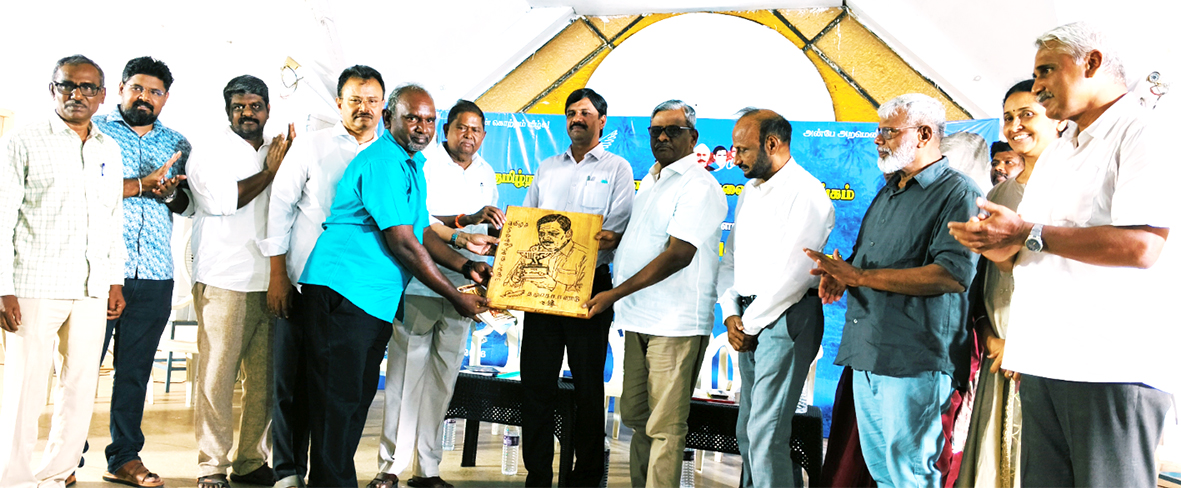 எழுத்தாளர் தமிழ்செல்வனுக்கு பாராட்டு விழா