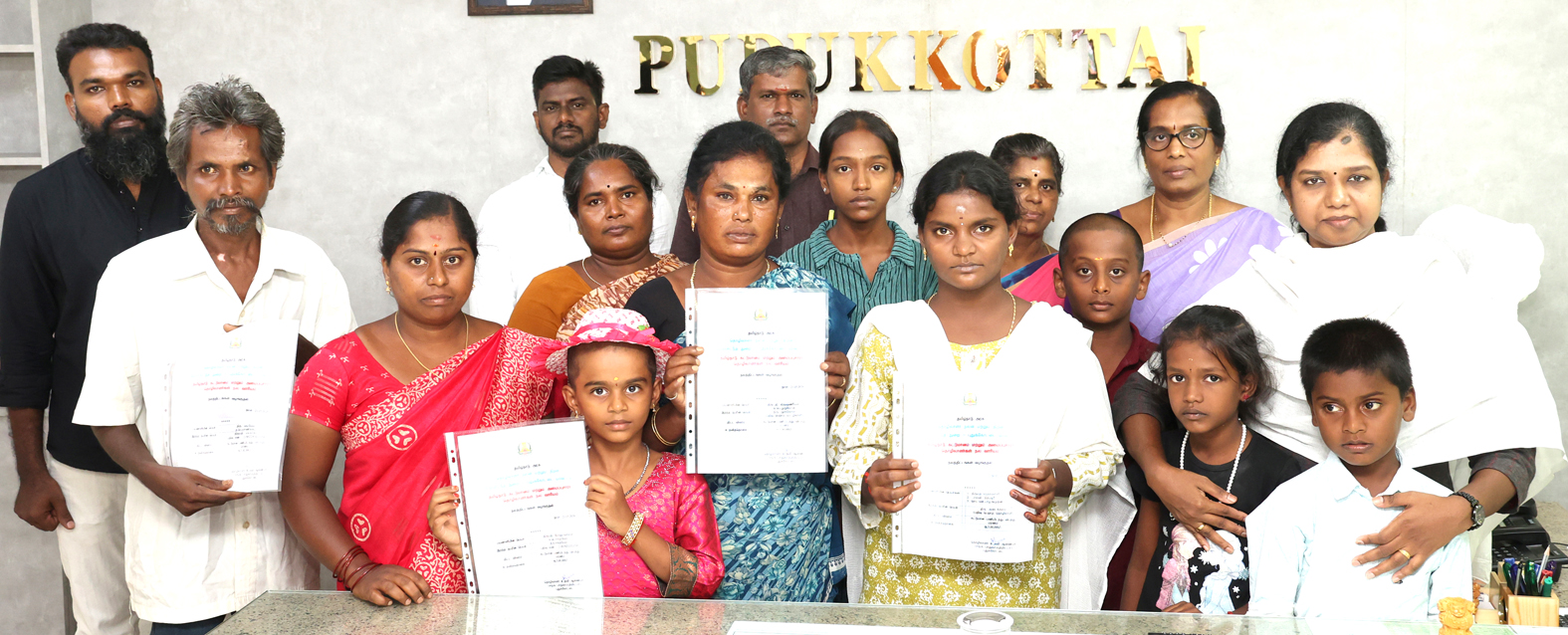தொழிலாளர்களின் வாரிசுகளுக்கு விபத்து மரண உதவித்தொகை வழங்கல்