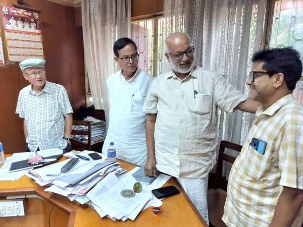 முஸ்தாபிஜுர் ரஹ்மான் எம்எல்ஏவுக்கு எம்.ஏ.பேபி நேரில் வாழ்த்து