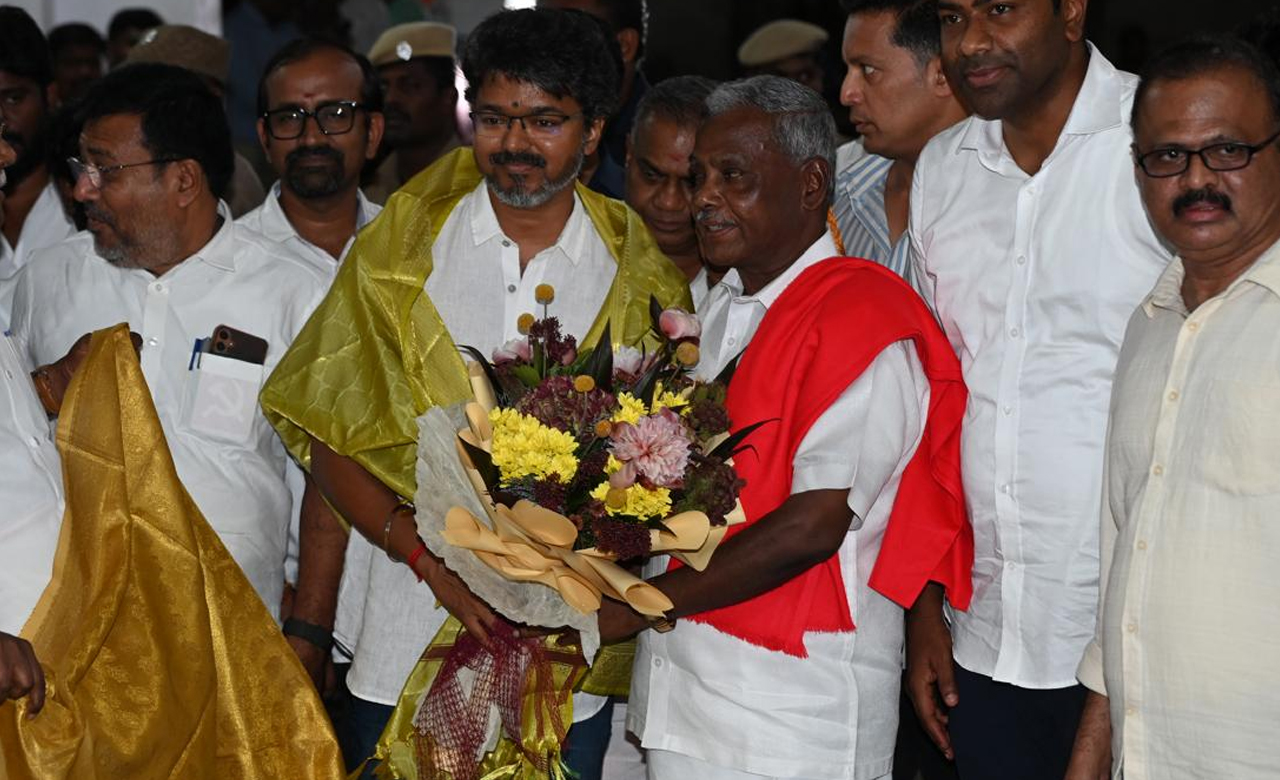புதிதாக பொறுப்பேற்றிருக்கும் தமிழக முதல்வருக்கு மார்க்சிஸ்ட் கம்யூனிஸ்ட் கட்சி வாழ்த்து!