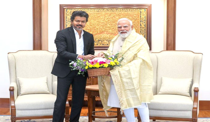 பிரதமர் மோடியுடன் முதல்வர் விஜய் சந்திப்பு தமிழகத்தின் கோரிக்கைகள் குறித்து முறையீடு