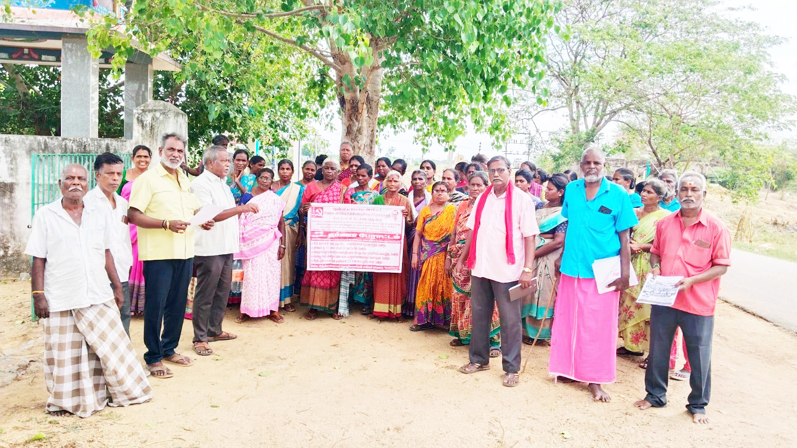100 நாள் வேலைத்திட்டத்தை பாதுகாக்க வலியுறுத்தி விவசாய தொழிலாளர்கள் தர்ணா