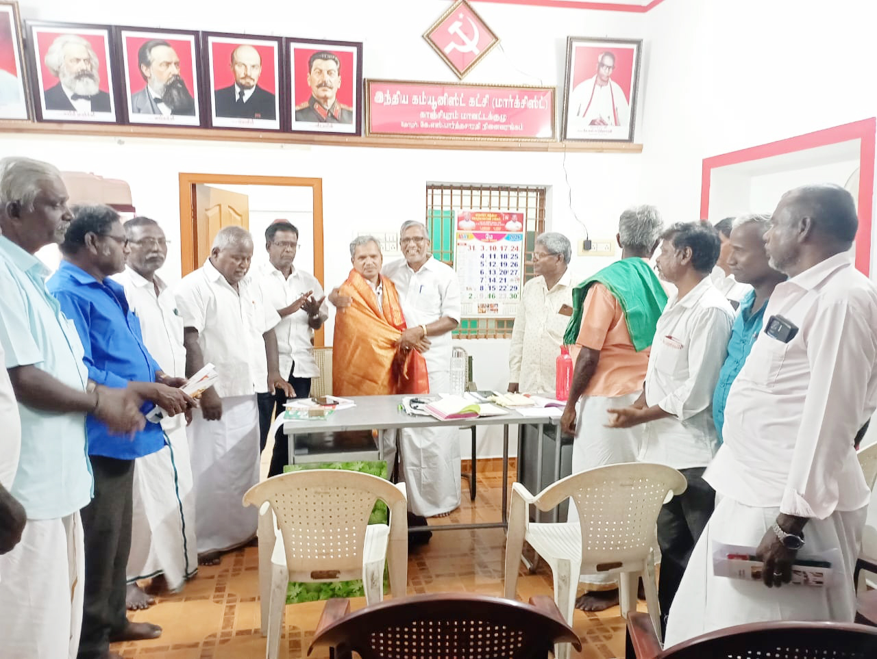 தொழிலாளர் நலனுக்காக போராடியதற்காக கைது செய்யப்பட்டு