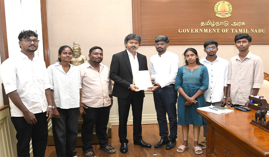 இருமொழிக் கொள்கையில் உறுதியாக உள்ளோம்! எஸ்எப்ஐ தலைவர்களிடம் முதலமைச்சர் விஜய் உறுதி