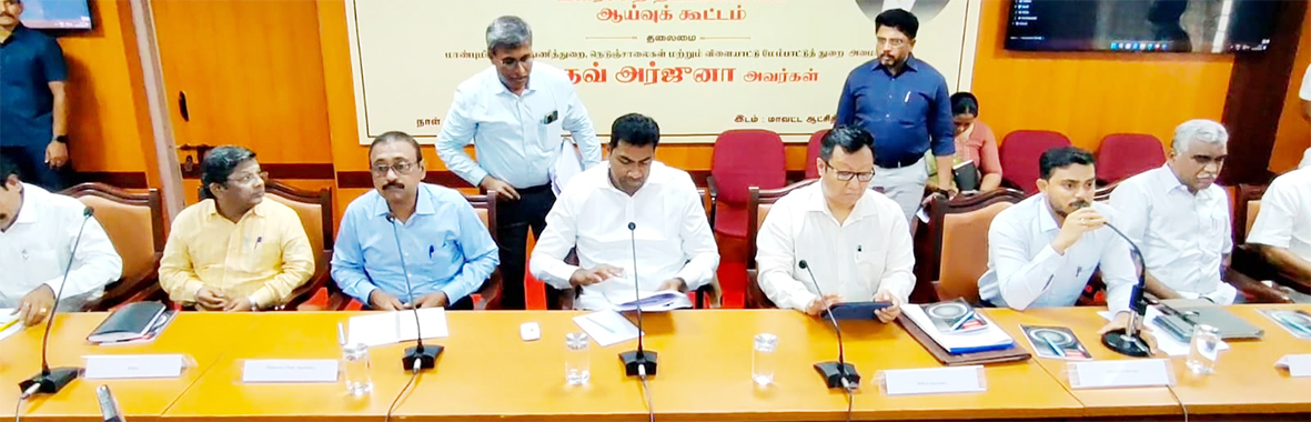 வளர்ச்சித்திட்டம் குறித்து அமைச்சர் ஆய்வு