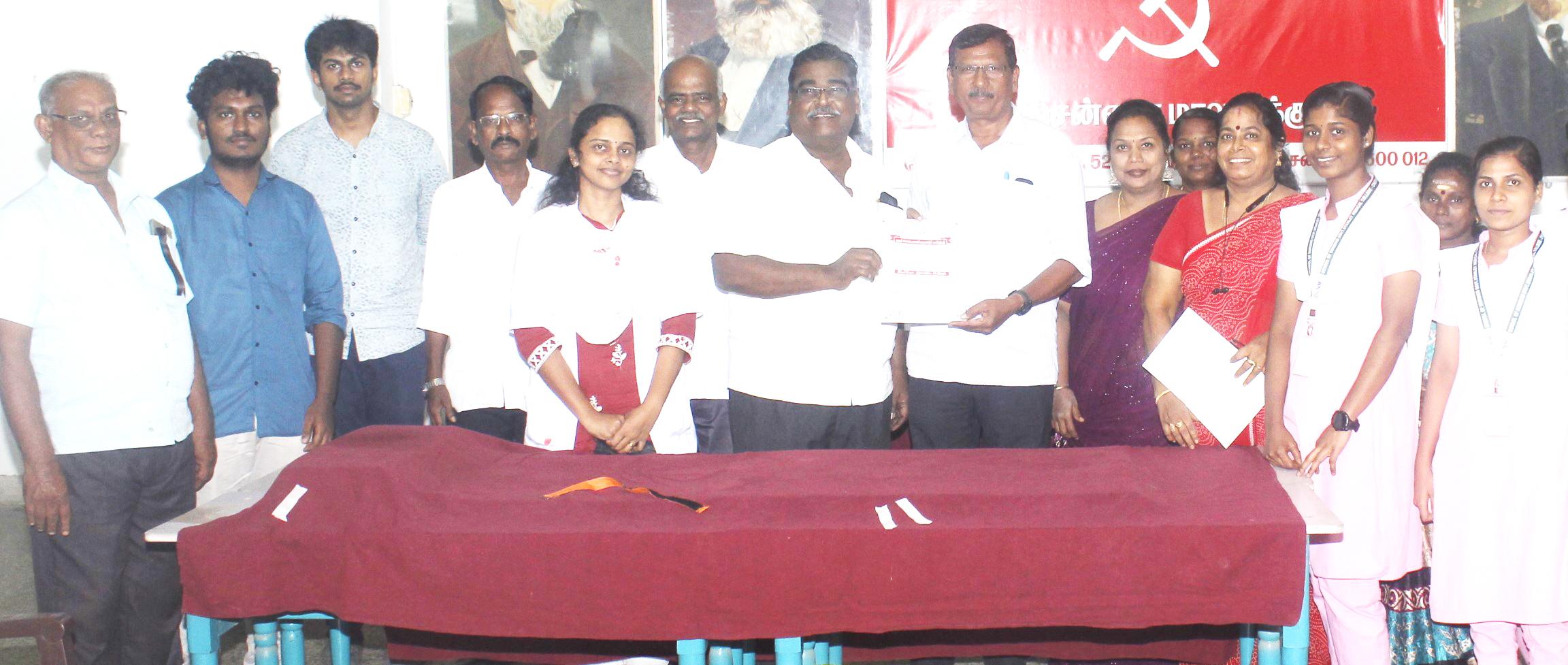 73 முறை ரத்ததானம்: அ.ஜானகிராமனுக்கு பாராட்டு