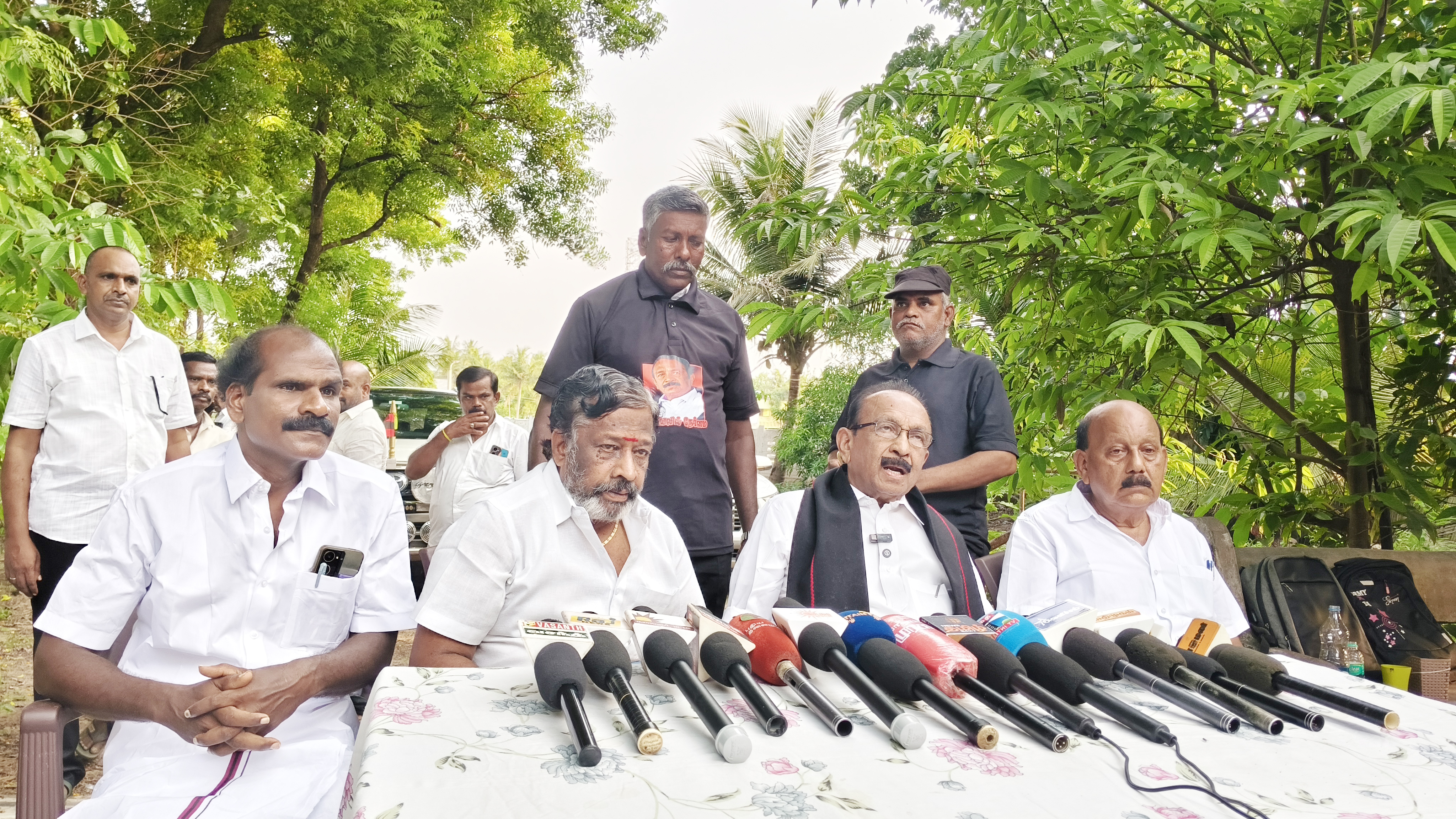 மார்க்சிய தலைவர்களை குறிவைத்து தாக்குவது கண்டனத்திற்குறியது சிதம்பரத்தில் வைகோ பேட்டி