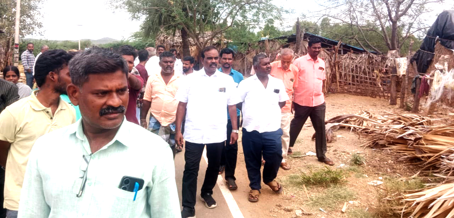 தென்காசி மாவட்டம் ஆலங்குளம் அருகே நெட்டூர் கிராமத்தில்