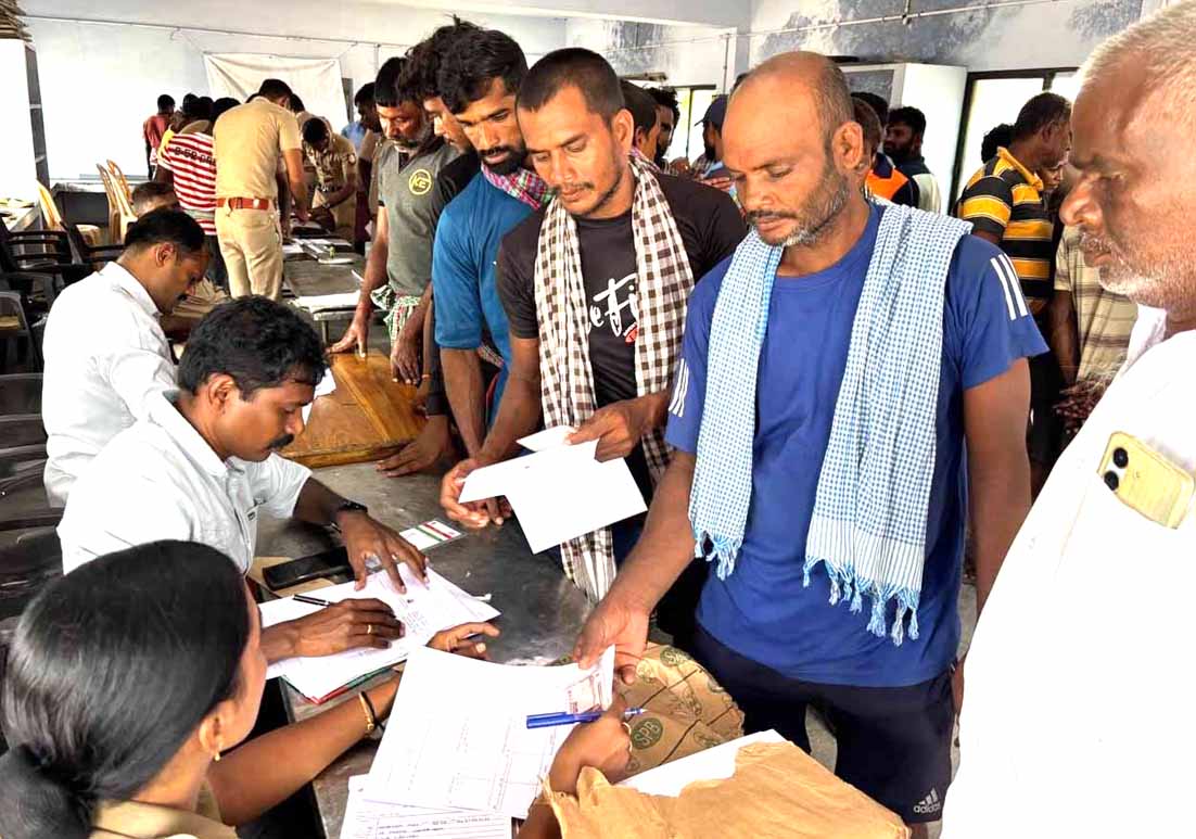 குமரி மாவட்ட மீன்பிடித் துறைமுகங்களில் வட மாநிலத் தொழிலாளர்கள் கணக்கெடுப்பு