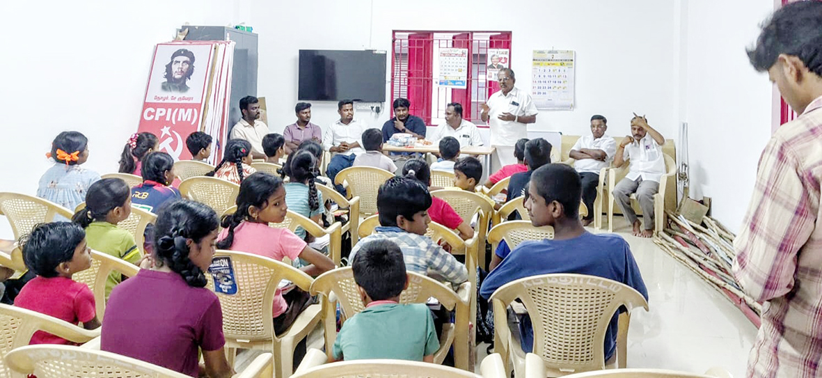 வாலிபர் சங்கம் சார்பில் மாலை நேர இலவச வகுப்பு துவக்கம்