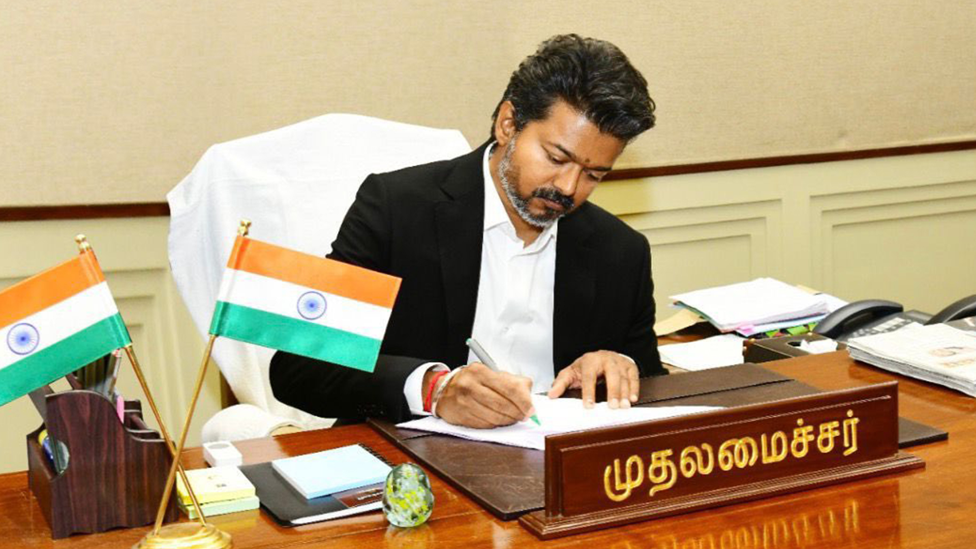 கூட்டுறவு வங்கிகளில் ரூ.75,000 வரை பயிர்க்கடன் முழு தள்ளுபடி - முதலமைச்சர் விஜய் அறிவிப்பு!