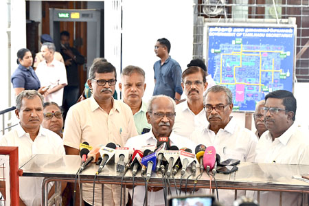 தொழிலாளர் பிரச்சனைகளுக்கு தீர்வு காண முதல்வரிடம் சிஐடியு தலைவர்கள் வலியுறுத்தல்