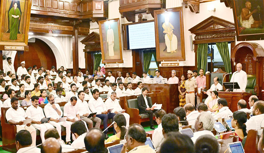 நிதிப்பகிர்வில் ஒன்றிய அரசு அநீதி; இருமொழிக் கொள்கை தொடரும்! தவெக அரசின் முதல் சட்டப்பேரவைக் கூட்டத்தொடரில் ஆளுநர் உரை!