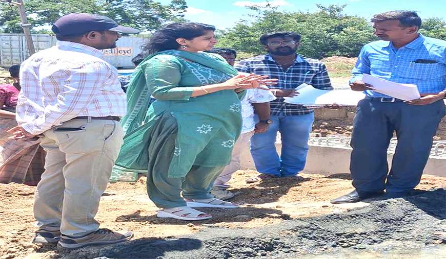 வளர்ச்சித் திட்டப் பணிகள்: ஆட்சியர் ஆய்வு