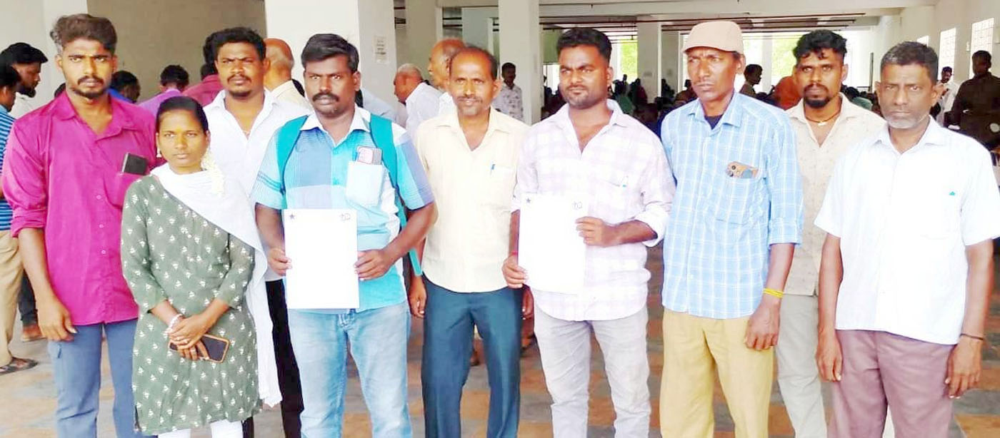 மின்வாரிய எழுத்துத் தேர்வில் தேர்ச்சி பெற்ற அனைவருக்கும் பணி வழங்க வேண்டும்