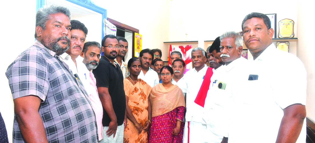 மறைந்த மதுரை மாமன்ற உறுப்பினர் டி.குமரவேல் குடும்பத்தினருக்கு பெ.சண்முகம் ஆறுதல்