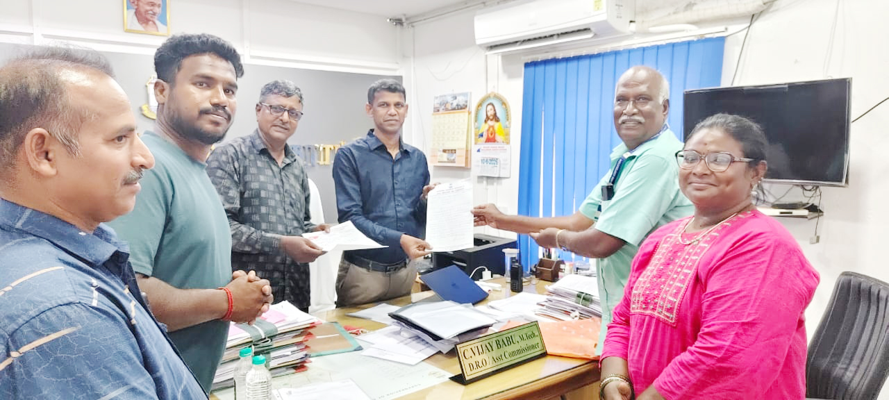 ராயபுரம் மேற்கு மாதா தெருவில் கடைகளை அப்புறப்படுத்த கூடாது! சாலையோர வியாபாரிகள் கோரிக்கை
