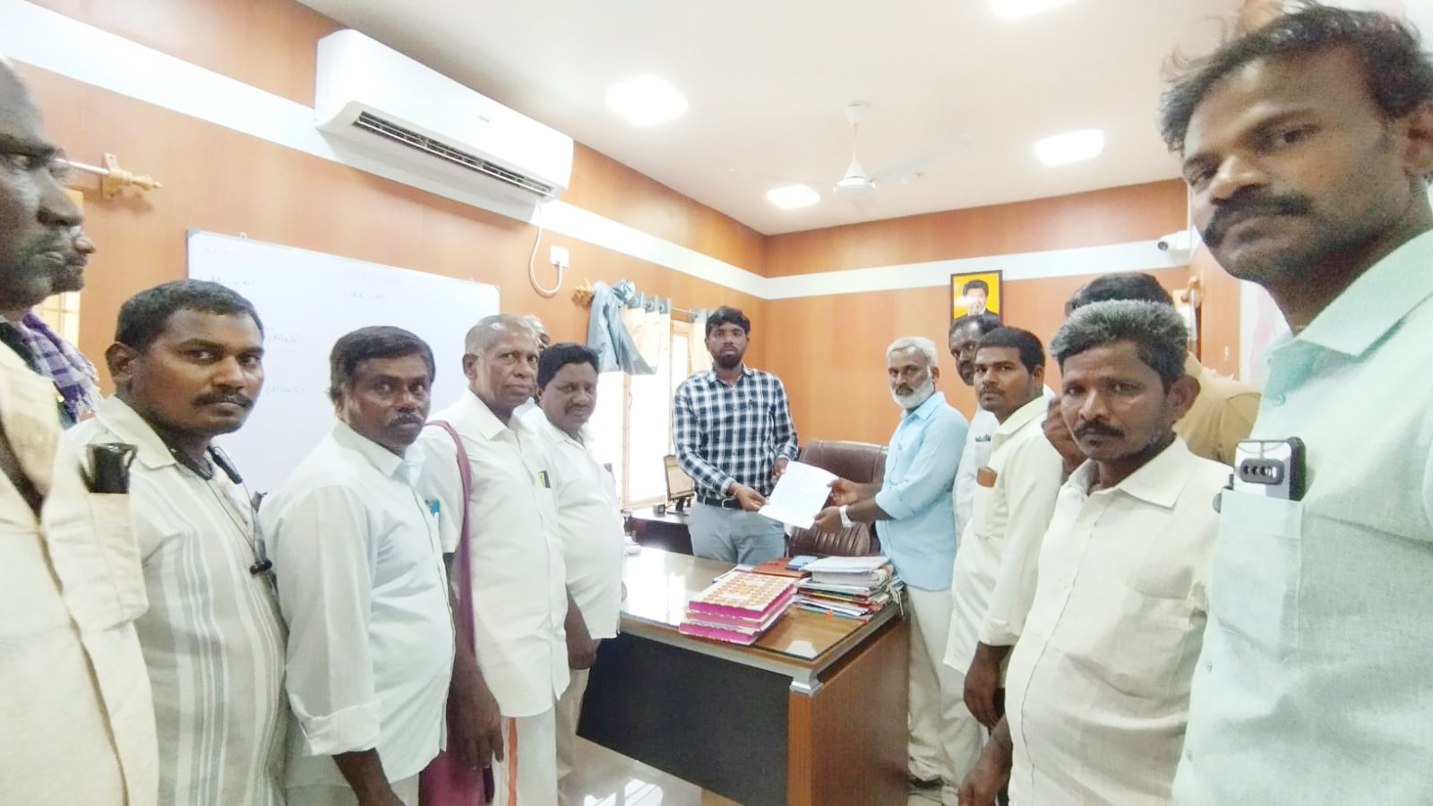 மயானப் பாதை விவகாரம் அமைதிப் பேச்சுவார்த்தையில் சுமூக உடன்பாடு