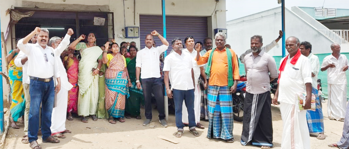 மதுக்கடையை அகற்ற வலியுறுத்தி விதொச முற்றுகை