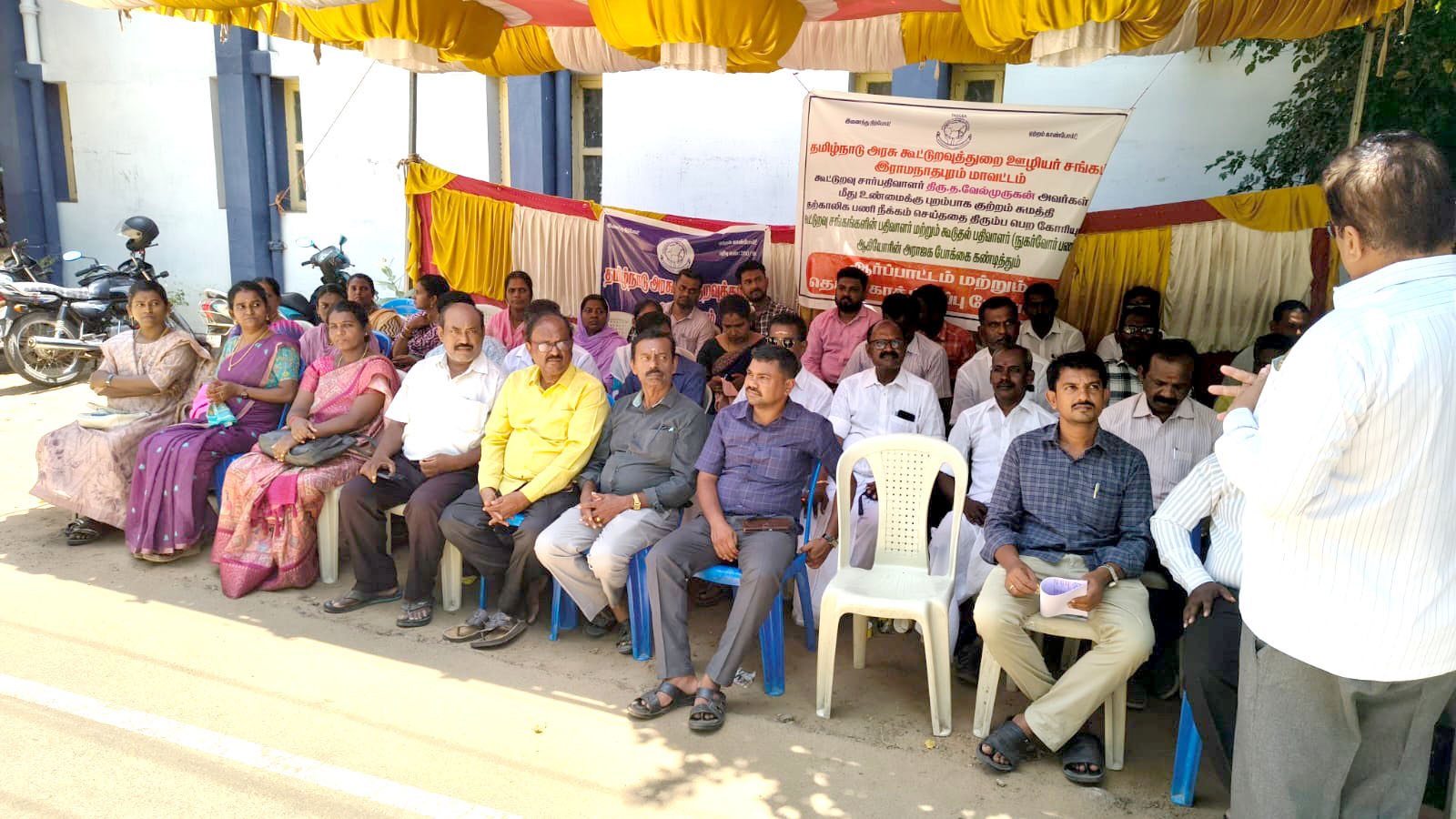 மேலாண்மை இயக்குநர் த.வேல்முருகன்