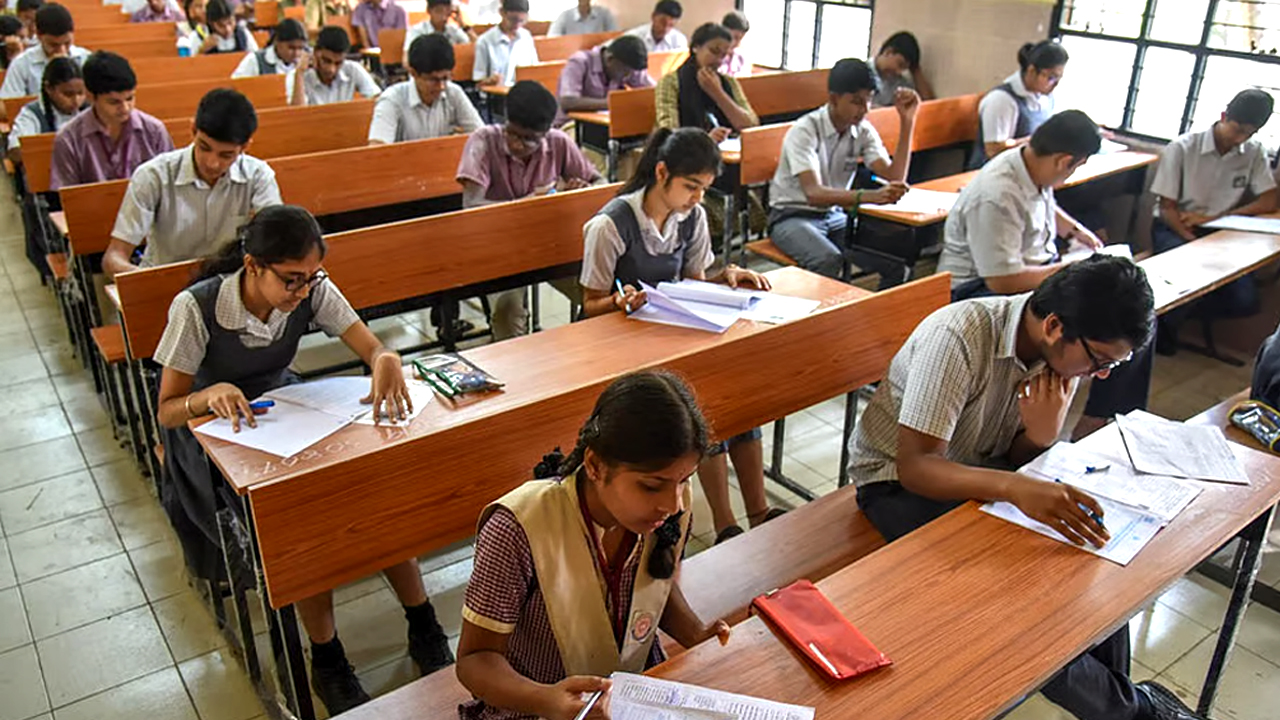 9, 10ஆம் வகுப்புகளில் மூன்றாம் மொழி அகமதிப்பீட்டுத் தேர்வில் தேர்ச்சி கட்டாயம் - சி.பி.எஸ்.இ சுற்றறிக்கை