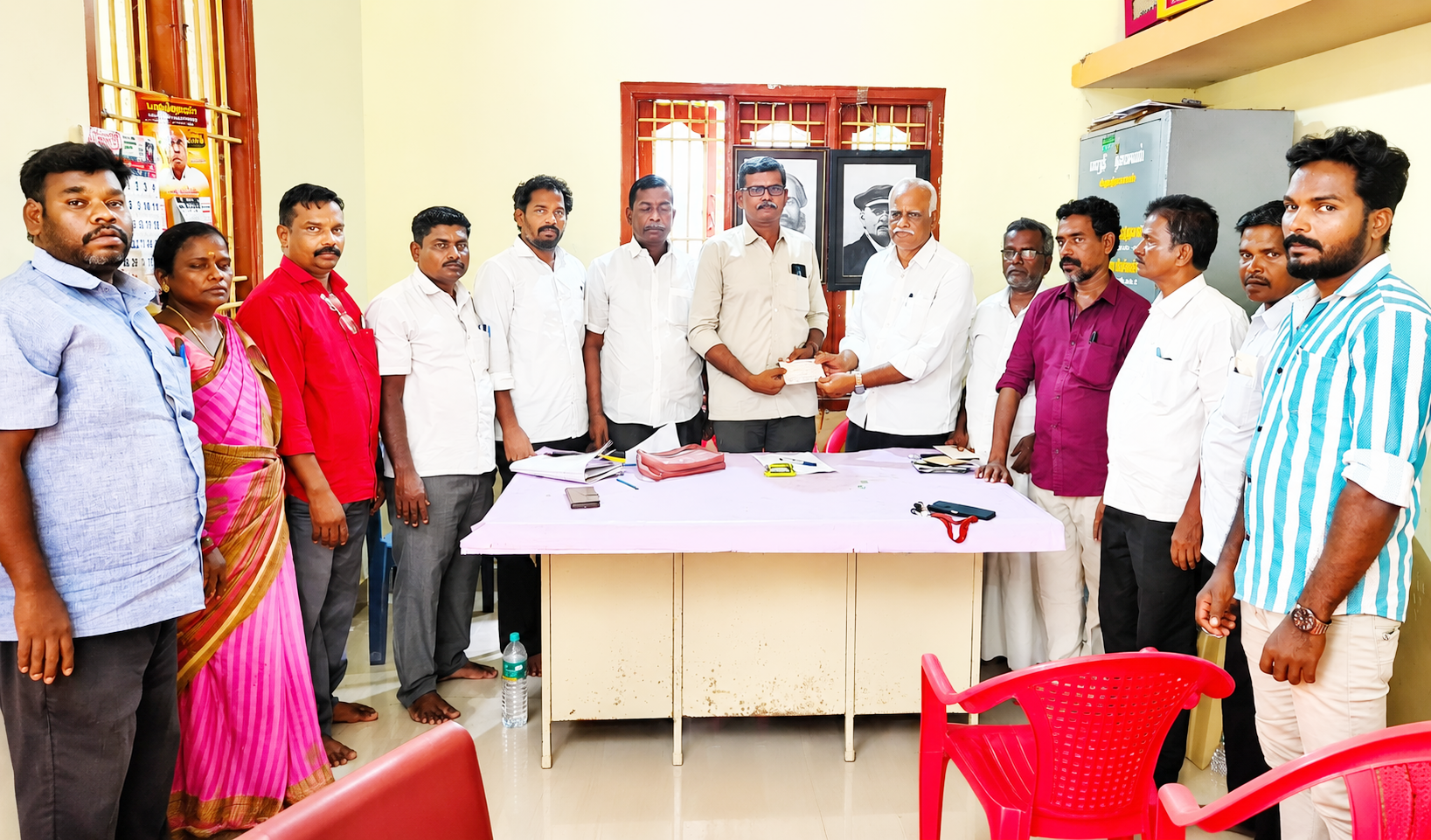 விருத்தாசலத்தில் தீக்கதிர் சந்தா வழங்கும் நிகழ்ச்சி